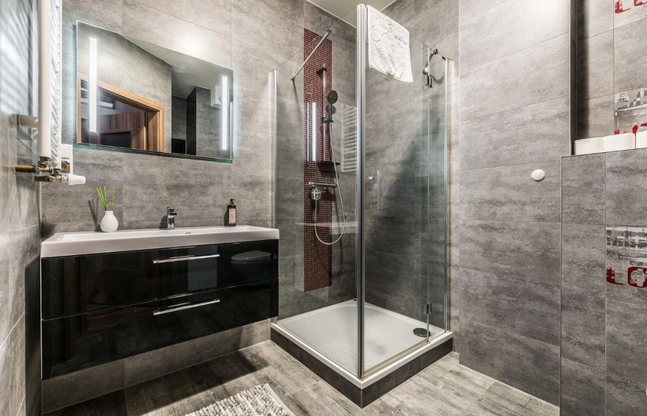 Rent Like Home - Gwiazdzista 10 Wrocław Eksteriør billede